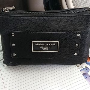 Kendall + Kylie, black, small